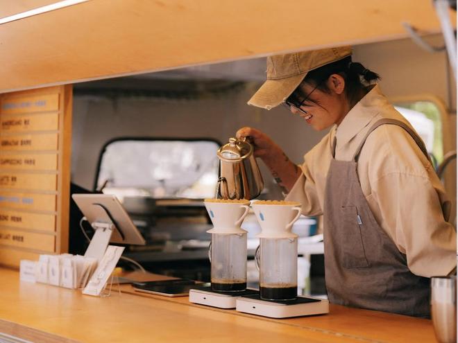 八年“联姻”走到十字